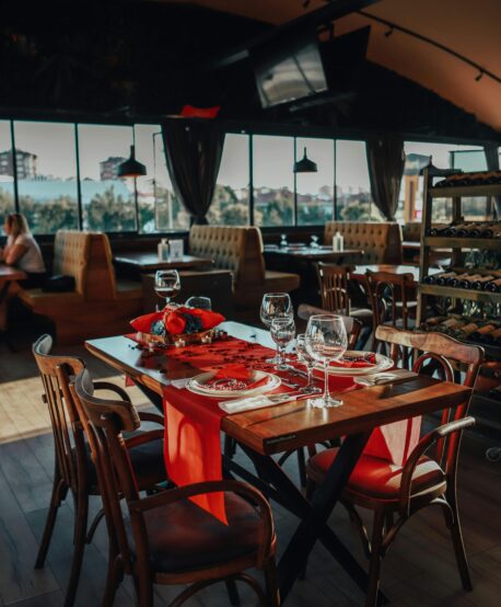 Services Belmont Tavern